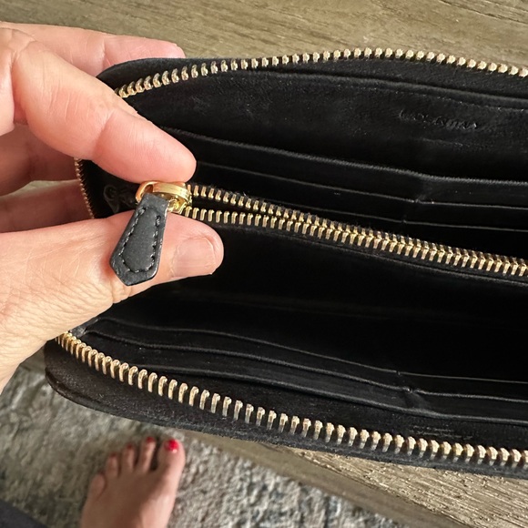 💯Authentic Prada Wallet - Picture 5 of 16